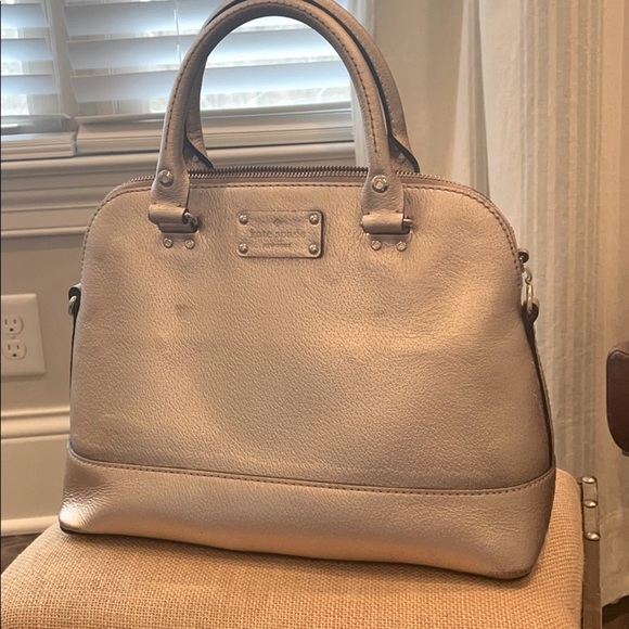 kate spade Handbags - Kate Spade gold purse Good condition